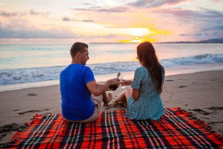 Hurghada: A Romantic Dinner On Islands Proposal Tour - The Secluded Island: A Perfect Setting