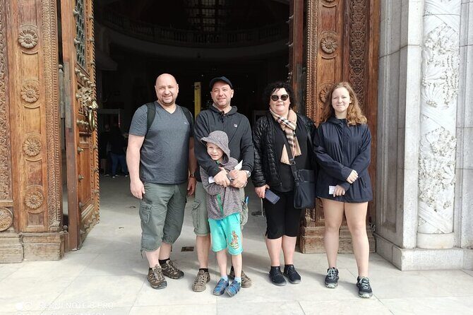 Hurghada to Cairo VIP Small Group Tour  Egypts Ancient Wonders - Lunch and the Sphinx: A Taste of Egypt