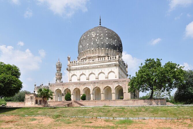 Hyderabad Full Day City Tour with Boat Ride - Transportation & Comfort