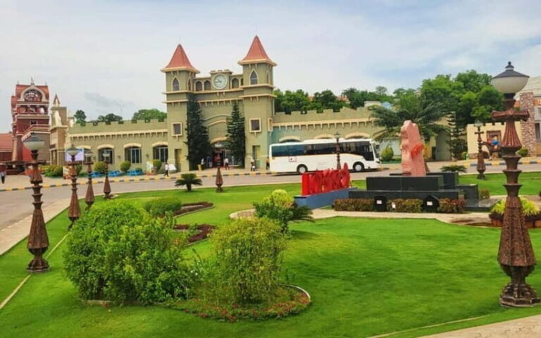 HYDERABAD RAMOJI FILM CITY TOUR - Final Thoughts: Who Is This Tour Perfect For?