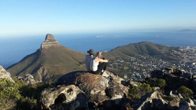 India Venster: Hiking with a Registered Mountain Guide - Who Should Consider This Tour?