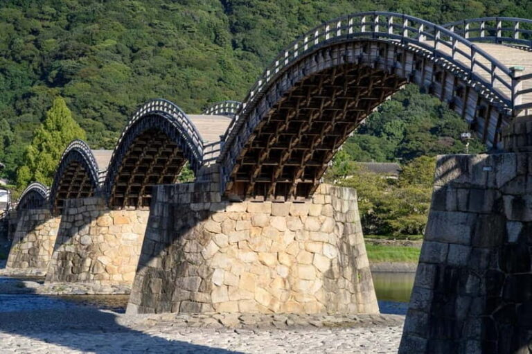Iwakuni Tour: Kintaikyo Bridge, Castle Town & Seal Engraving - Kikko Park, Kikko Shrine, and Local Legends