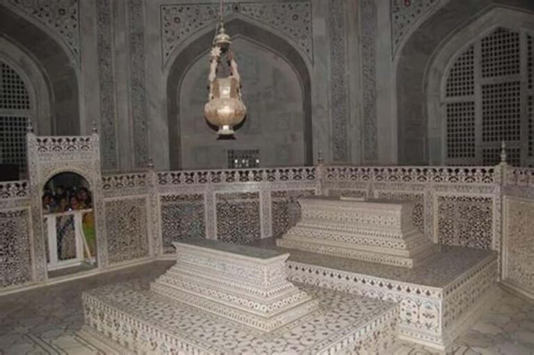 Jaipur: Agra Day Trip with Taj Mahal and Agra Fort - Who Is This Tour Best For?