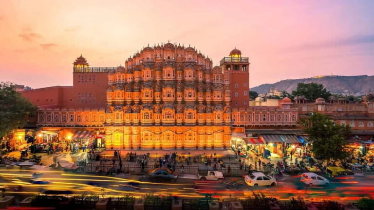 Jaipur: Amber Fort, Hawa Mahal & City Palace Tour by Car - What the Reviews Say