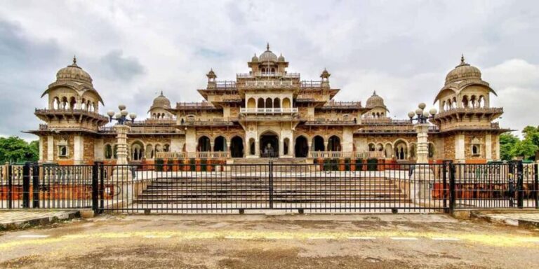 Jaipur: Full-Day Sightseeing Tour By Car with Guide - Analyzing the Value