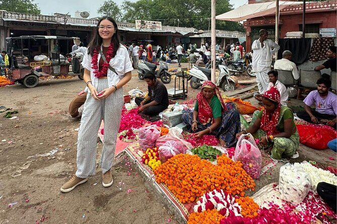 Jaipur Half-Day Heritage Tour by Women-Driven E-Rickshaw - Authentic Experiences We Appreciated