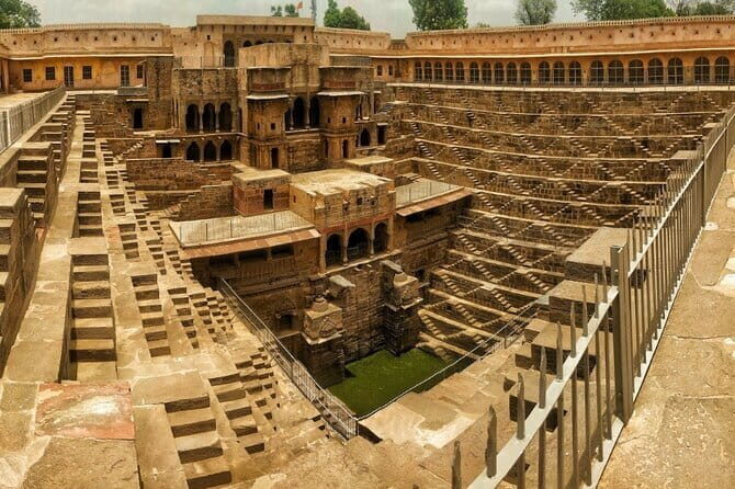 Jaipur to Agra Day Trip with Fatehpur Sikri and Abhaneri Stops - Who Would Love This Tour?
