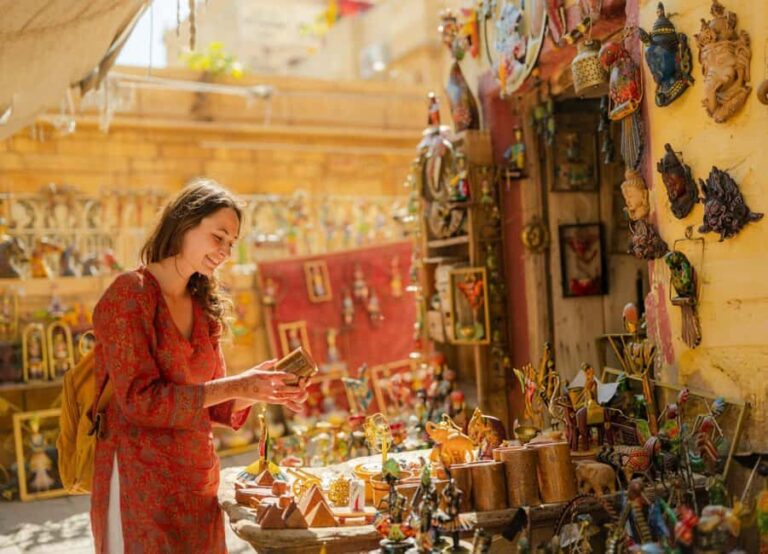 Jaipur's Artisan's Trail: A Walking Tour with Local Artisans - What to Expect and Practical Tips