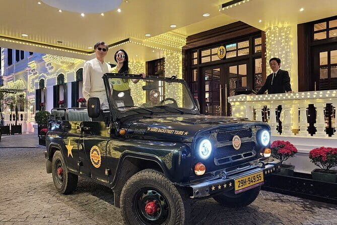 Jeep Tour Saigon By Night : FRESH SEAFOOD, STREET FOOD & SKY BAR - An In-Depth Look at the Tour Experience