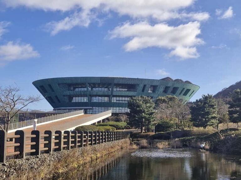 Jeju: 4.3 Incident History & Cultural Tour with a Guide - The Itinerary Breakdown