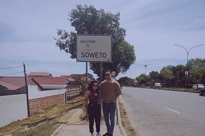 Johannesburg and Apartheid Museum and Soweto Guided Full-Day Tour - How the Tour Comes Together