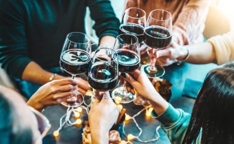 Johannesburg Escape Private Tour: Wine, Views & Luxury - Who Should Consider This Tour?