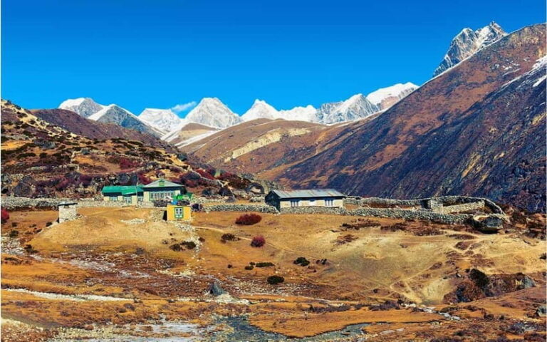 Kathmandu: 15-Day Everest Gokyo Renjo La Pass Trek - Authenticity and Unique Aspects