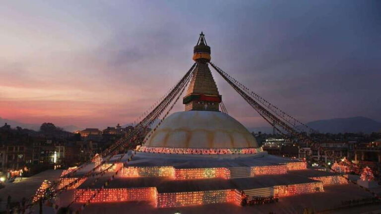 Kathmandu: Full-Day Budget Bus Tour of Kathmandu Valley - Exploring the Kathmandu Valley in Six Hours