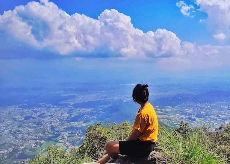 Kathmandu: Tarebhir Hiking Adventure with Spa Option - Cultural Experience and Local Interaction