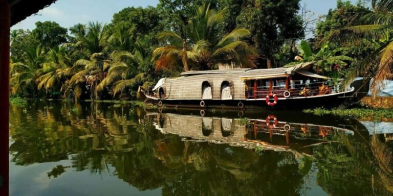 Kerala:- 03 Days Kumarakom & Alleppey Houseboat Cruise Tour - Day 2: From Kumarakom to Alleppey – The Heart of Kerala’s Backwaters