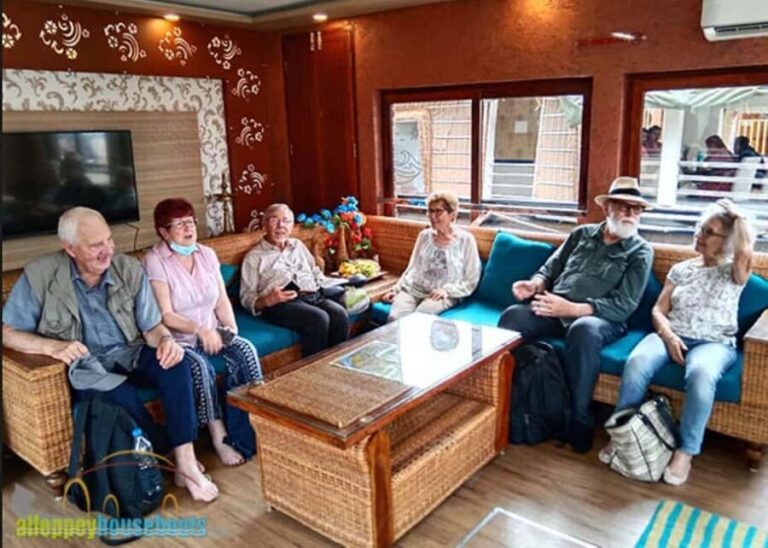 Kerala:- 03 Days Periyar and Alleppey Houseboat Cruise Tour - Key Points