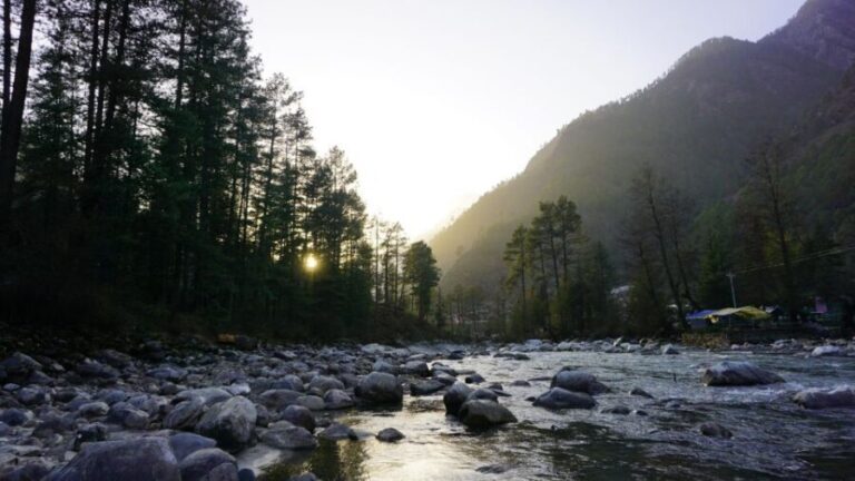 Kheerganga Trek : Magical Journey in Kasol - The Spiritual and Mythological Charm of Kheerganga