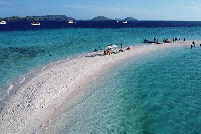 Komodo Islands with Speedboat in Labuhan Bajo - What Travelers Are Saying