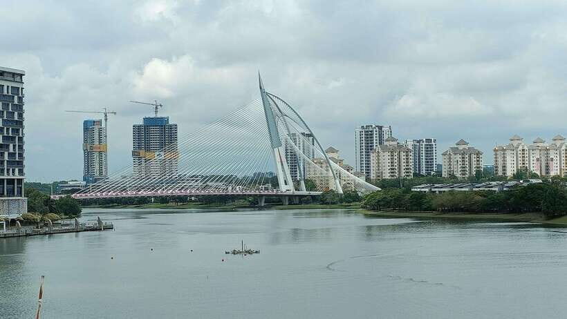 Kuala Lumpur: Putrajaya Tour with Hotel Pickup - Practical Details & What to Expect