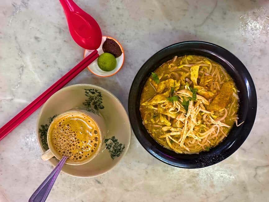 Kuching: Walking Tour with Sampan Boat Ride and Lunch - Who Will Enjoy This Tour?