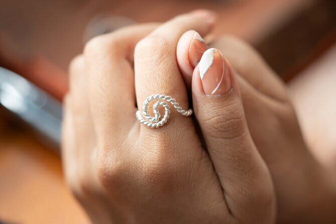 Kuta Bali Silver Jewelry Making Class Near Kuta Beach - The Crafting Experience: From Raw Silver to Wearable Art