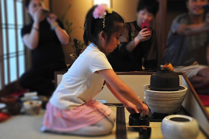 Kyoto Japanese Tea Ceremony Experience in Ankoan - Group Size and Accessibility