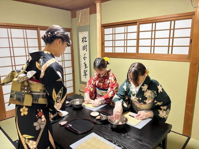 Kyoto Ninenzaka: The Art of Kazarimaki Sushi Rolls Class - Whats Included and Whats Not