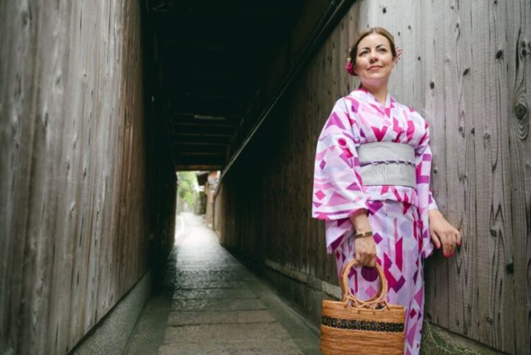 Kyoto Photo Memories - Private - The Kimono Factor: To Wear or Not to Wear