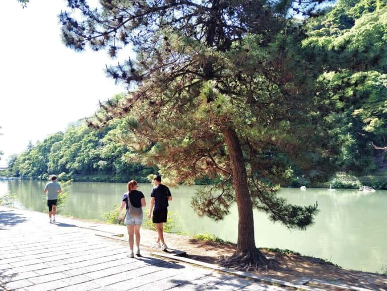 Kyoto: Serene Morning Walk in Arashiyama Bamboo Grove - The Value of a Guided Morning Walk