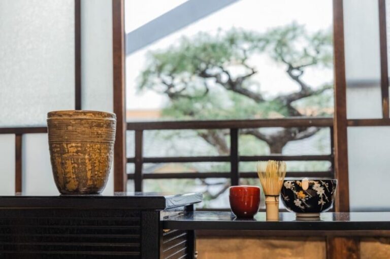 Kyoto: Table-Style Tea Ceremony at a Kyo-Machiya - Analyzing the Value