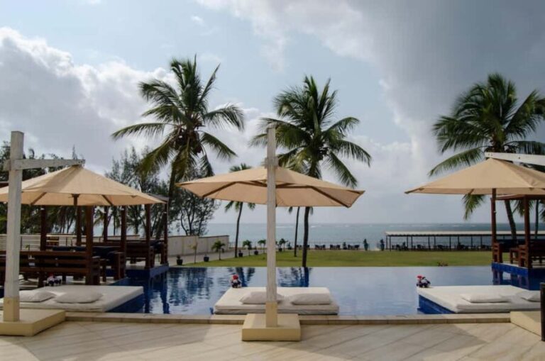 Lake Elementaita: Camp Bedouin with Activities and Meals - Accommodation: Comfort Meets Nature