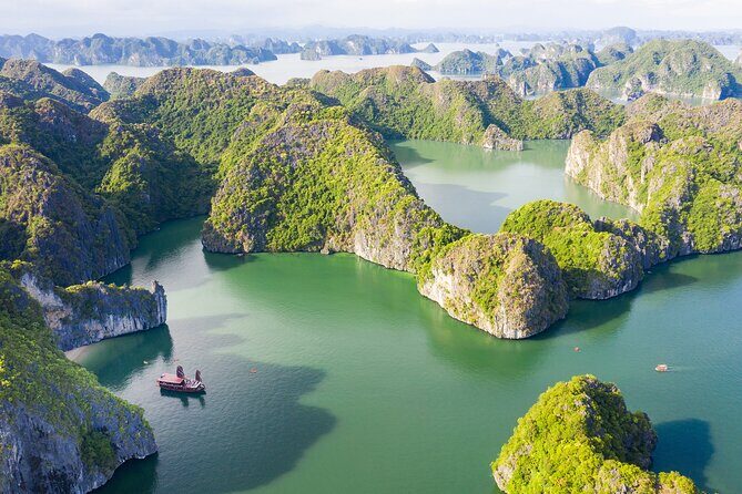 Lan Ha boutique & budget cruise 2D/1N: kayaking, swimming at pristine bay & meal - What Travelers Love About the Experience