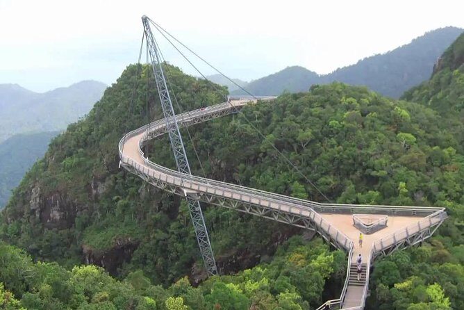 Langkawi Tour with SkyBridgewalk,Langkawi Cable Car,Oriental Village pass - Frequently Asked Questions