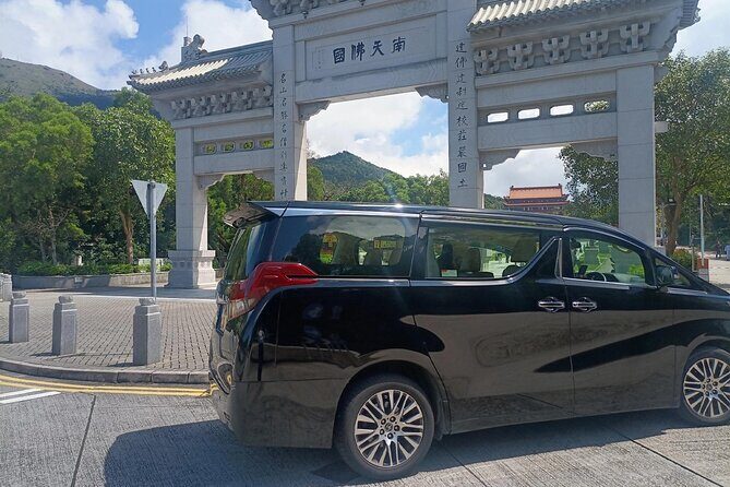 Lantau Island and Giant Buddha Cable Car Group Tour with Hotel Pickup in Hong Kong Island - What we love about the experience