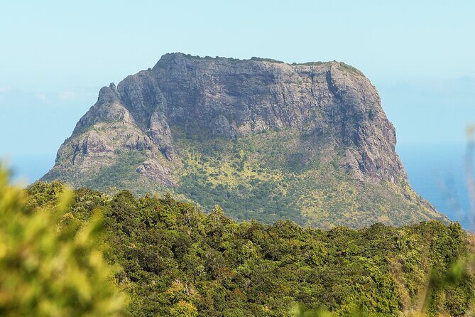 Le Morne Mountain Sunrise Hike & Climb - The Experience in Detail