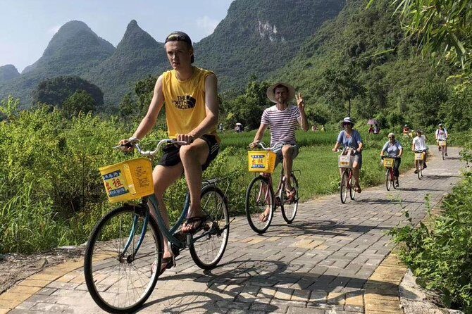 Li River Bamboo boat Cruise & Yangshuo Village private day tour - What the Reviews Tell Us