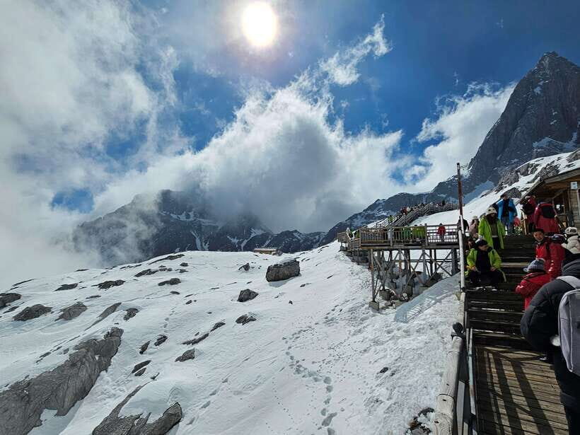 Lijiang Tour to Jade Dragon Snow Mountain w/Cable Car & Show - FAQ
