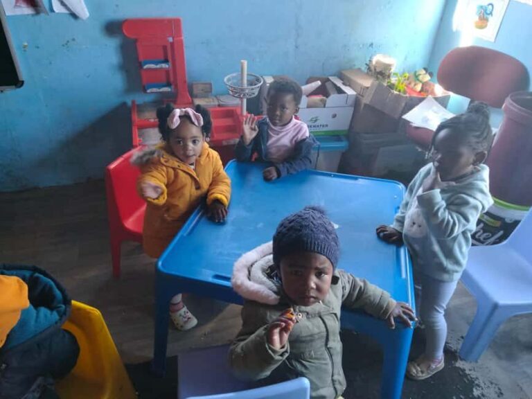 Little hands big smile 1 day volunteering - The Value of Volunteering for Travelers