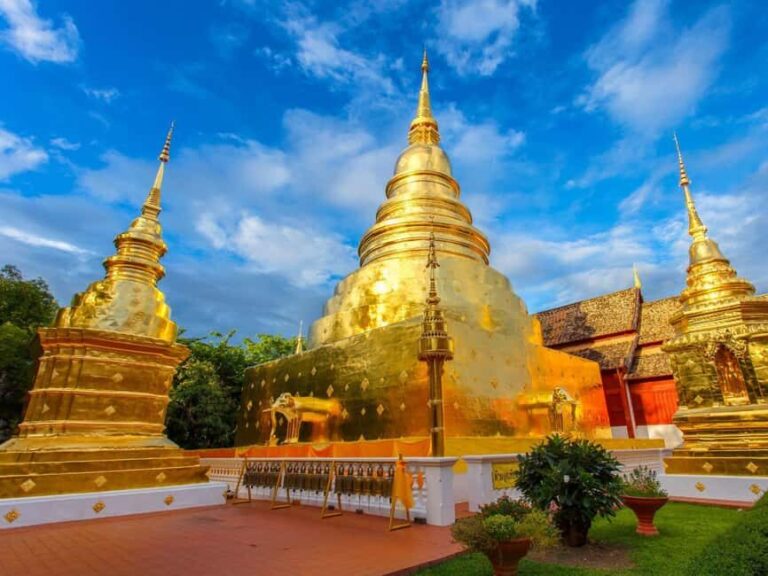 Long Neck Village, Silver Temple & Chiang Mai Top Sites - Transportation & Group Dynamics