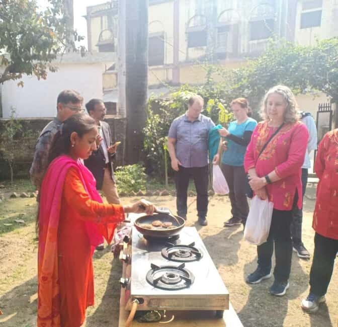 Lucknow: Nawab's Home Tour, Royal Antiques, Meal & Stories - What Makes This Tour Stand Out?
