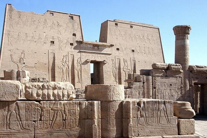 Luxor: Full Day Private Guided Tour to Abydos & Dandara temples - Authentic Experiences and Authenticity