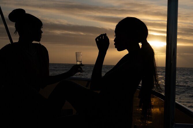 Luxury Sunset Cruise with Prosecco - Practical Tips for Travelers