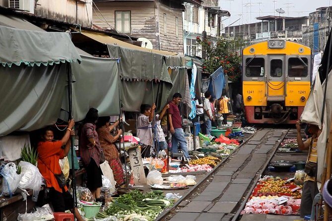 Maeklong Railway Market & Damnoensaduak Floating Market Tour (SHA Plus) - The Sum Up