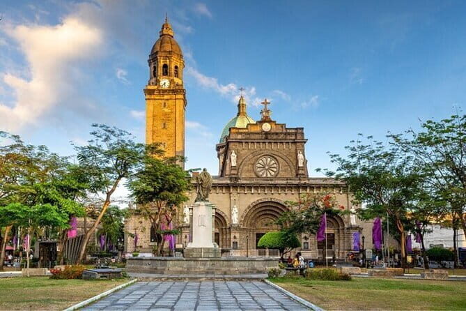 Manila Old & New City Walking Tour With A Guide - Practical Aspects and Tips