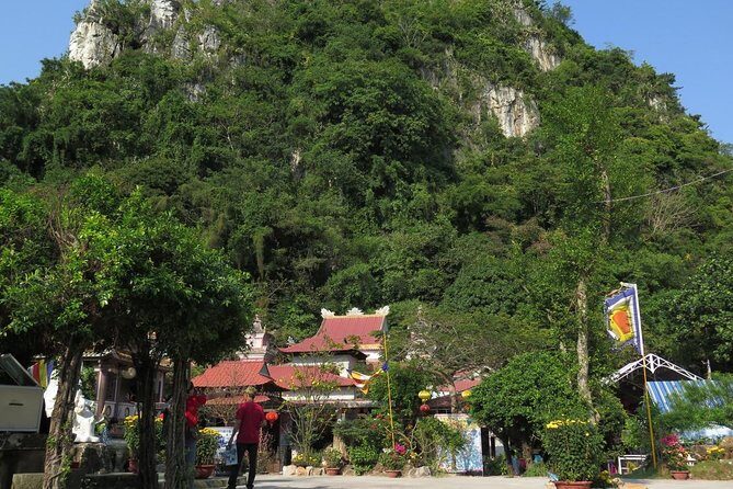 Marble Moutain and My Son sunset Tour - Lunch at a Local Home