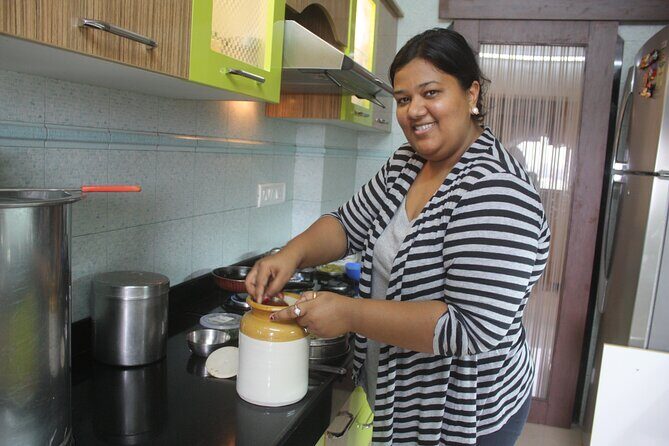 Market Tour & Maharashtrian Cooking Class in Mumbai with a Chef - A Closer Look at the Experience
