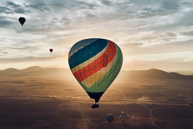 Marrakech: Hot Air Balloon at Sunrise - The Evening in the Agafay Desert