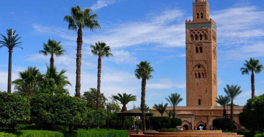 Marrakech Monuments & Souks 3-Hour Tour - Transportation and Group Size