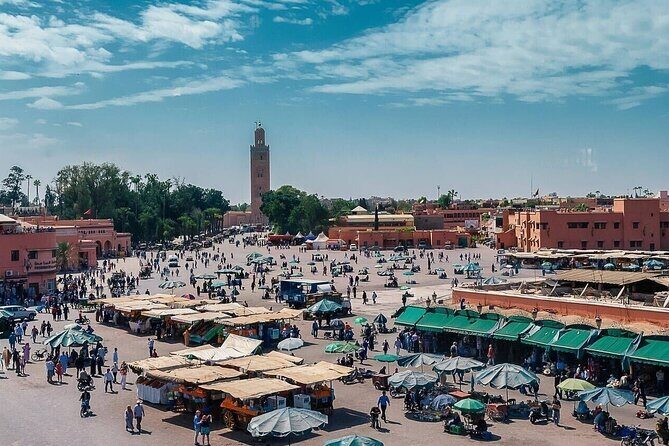 Marrakech Private Shopping Tour: Historical Medina & Souks - The Atmosphere: From Chaos to Charm
